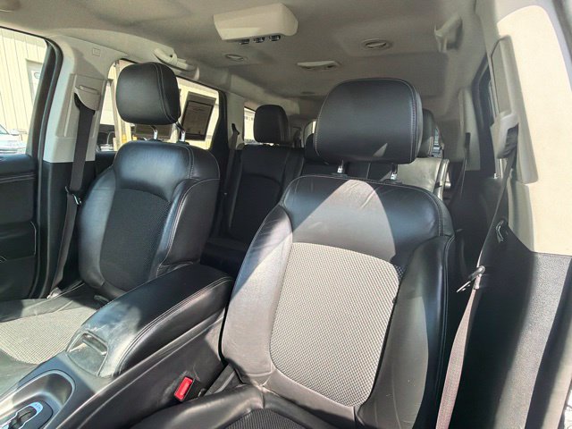 Used 2017 Dodge Journey Crossroad FWD image 23