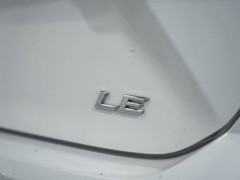 Used 2025 Toyota Camry LE FWD image 7