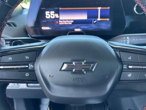Used 2025 Chevrolet Silverado EV RST AWD/4WD image 31