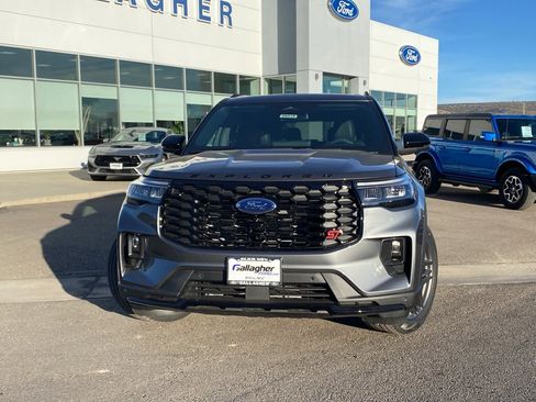 New 2026 Ford Explorer ST image 17
