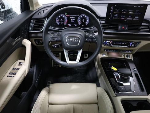 Used 2024 Audi Q5 2.0T Premium Plus w/ Premium Plus Package AWD/4WD image 16