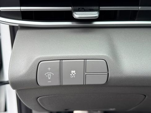 New 2026 Hyundai Elantra Sport FWD image 23