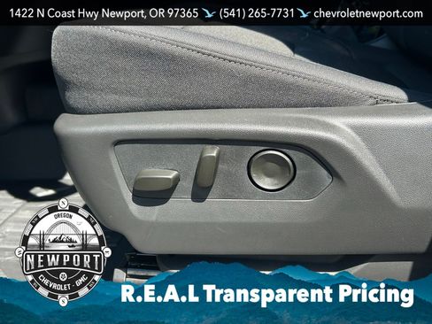 New 2026 GMC Sierra 1500 SLE w/ X31 Off-Road Package AWD/4WD image 17