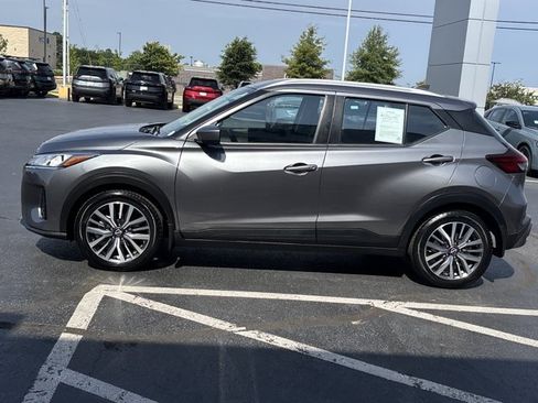 Certified 2024 Nissan Kicks SV FWD image 9