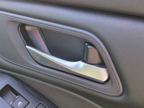 Certified 2024 Nissan Rogue SV image 36