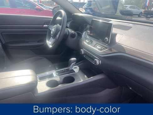 Used 2025 Nissan Altima 2.5 SV image 36