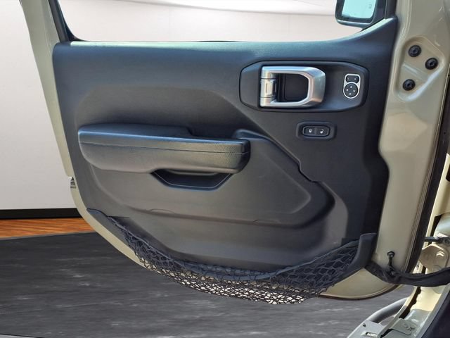 Used 2022 Jeep Gladiator Sport AWD/4WD image 15