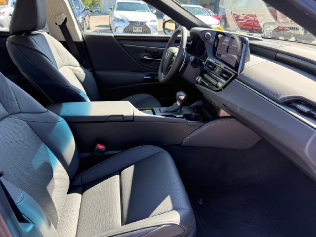 Used 2024 Lexus ES 350 w/ Premium Package FWD image 25