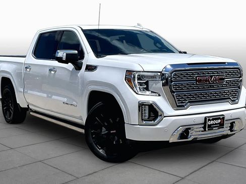 Used 2022 GMC Sierra 1500 Denali w/ Denali Premium Package AWD/4WD image 3