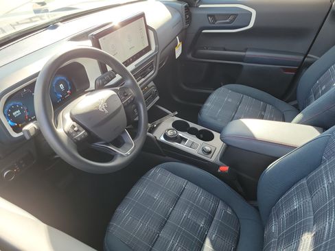 Used 2025 Ford Bronco Sport Heritage AWD/4WD image 3