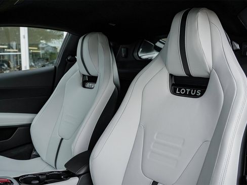 New 2025 Lotus Emira image 22