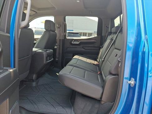 Used 2025 Chevrolet Silverado 1500 RST w/ Convenience Package II AWD/4WD image 11