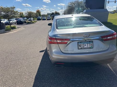 Used 2015 Toyota Avalon XLE image 29