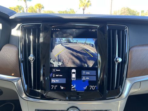 Used 2017 Volvo S90 T5 Inscription w/ Vision Package image 25