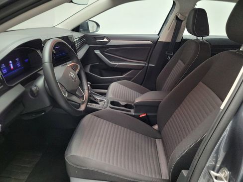 Used 2025 Volkswagen Jetta S image 17