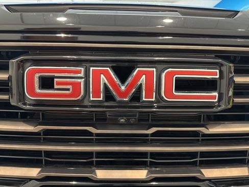 Used 2024 GMC Sierra 1500 AT4X w/ AT4X AEV Edition AWD/4WD image 11