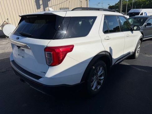 Used 2020 Ford Explorer XLT w/ Equipment Group 202A AWD/4WD image 2
