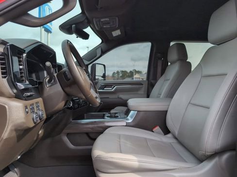 Used 2024 Chevrolet Silverado 2500 LTZ w/ LTZ Plus Package image 13