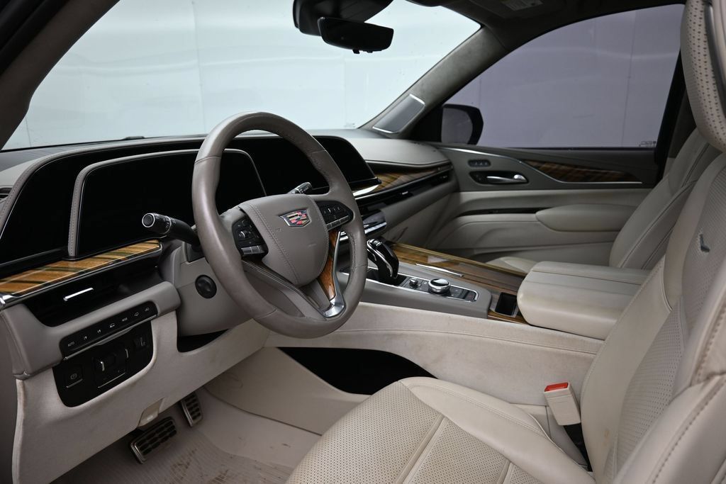 Used 2023 Cadillac Escalade ESV Sport Platinum w/ LPO, ONYX Package AWD/4WD image 20