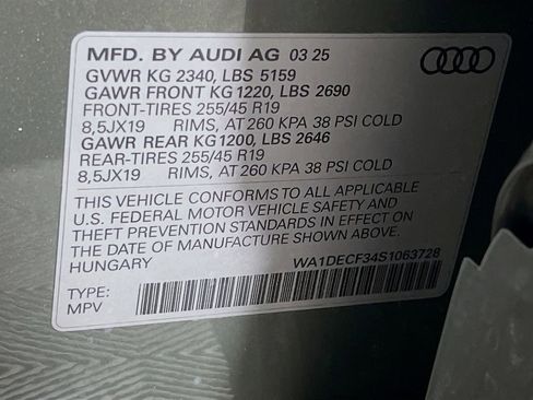 Used 2025 Audi Q3 2.0T Premium w/ Convenience Package AWD/4WD image 32