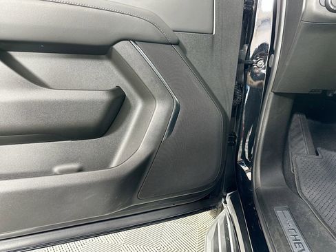 Used 2025 Chevrolet Tahoe LT image 19