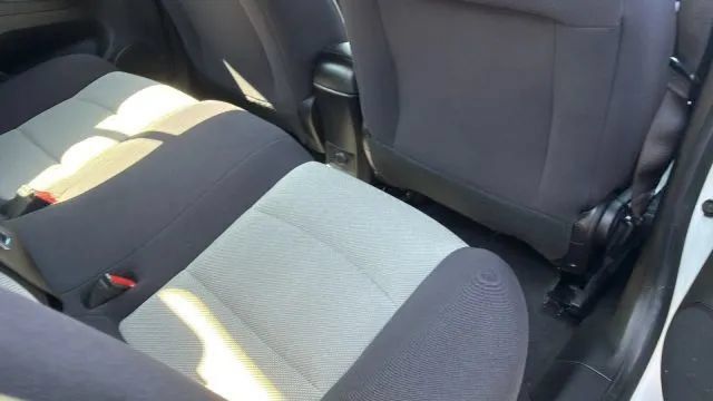 Used 2013 Chevrolet Cruze LS FWD image 8