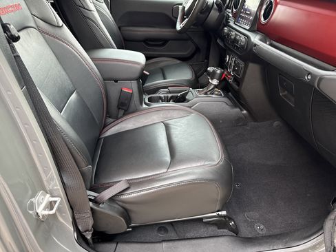 Used 2023 Jeep Gladiator Rubicon w/ LED Lighting Group image 16