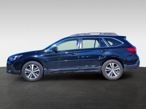 Used 2018 Subaru Outback 2.5i Limited AWD/4WD image 8