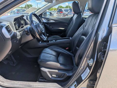 Used 2017 MAZDA MAZDA3 Touring FWD image 14