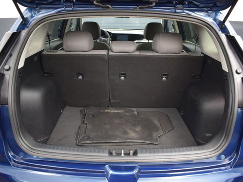Used 2020 Kia Niro LX image 12
