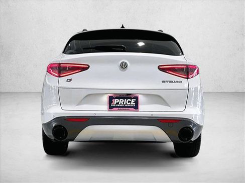 Used 2024 Alfa Romeo Stelvio Ti AWD/4WD image 4