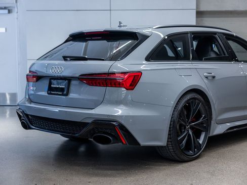 Used 2023 Audi RS 6 AWD/4WD image 23