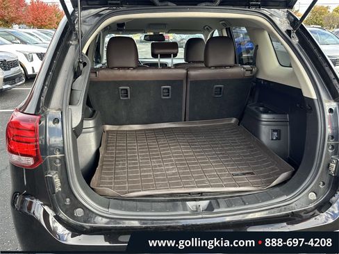 Used 2018 Mitsubishi Outlander SEL image 10