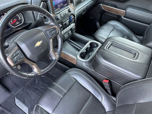 Used 2019 Chevrolet Silverado 1500 High Country image 11