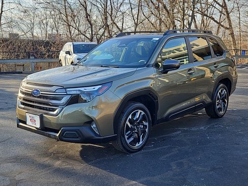 Certified 2025 Subaru Forester Premium image 23