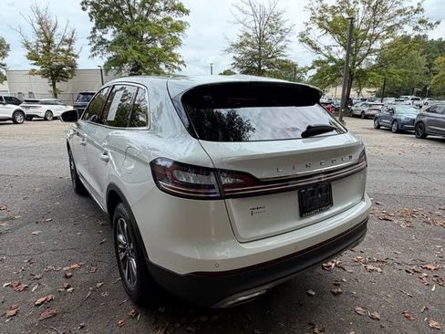 Used 2022 Lincoln Nautilus Reserve w/ Luxury Package image 5