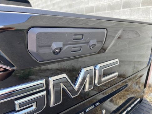 Used 2025 GMC Sierra 3500 Denali Ultimate AWD/4WD image 4