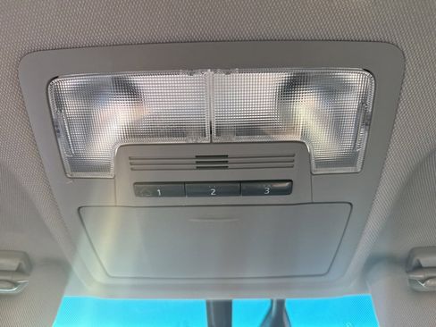 Used 2013 Toyota Camry XLE image 17