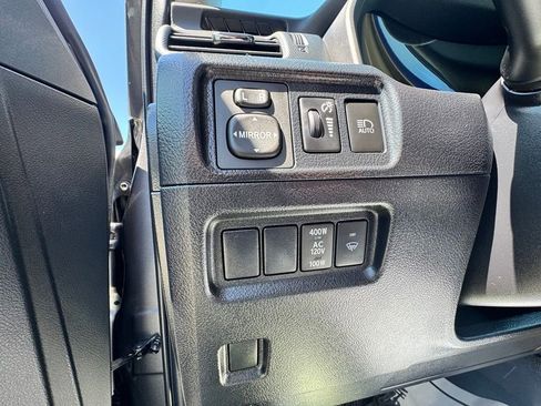Used 2022 Toyota 4Runner SR5 Premium w/ Moonroof Package AWD/4WD image 19