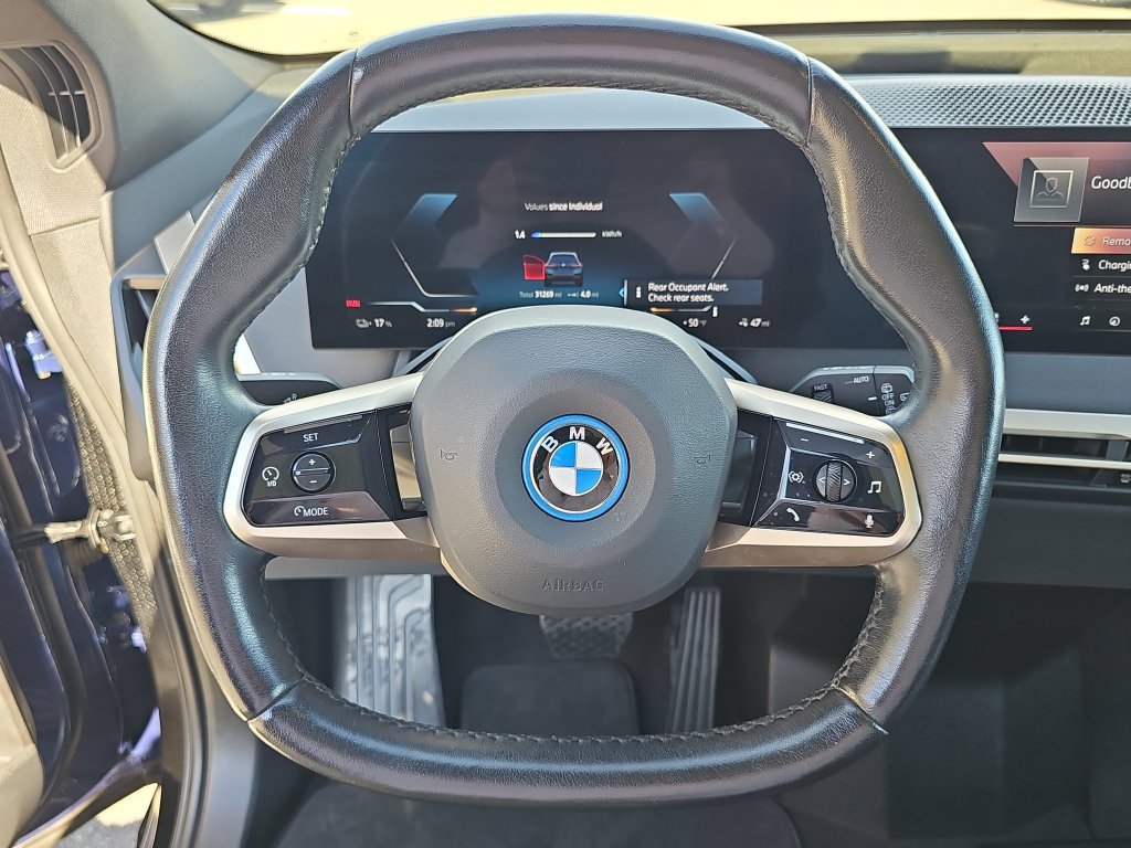 Used 2024 BMW iX xDrive50 w/ Convenience Package AWD/4WD image 17