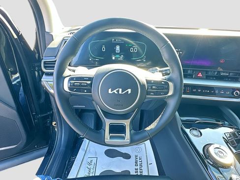 Certified 2025 Kia Sportage EX w/ EX Premium Package image 10