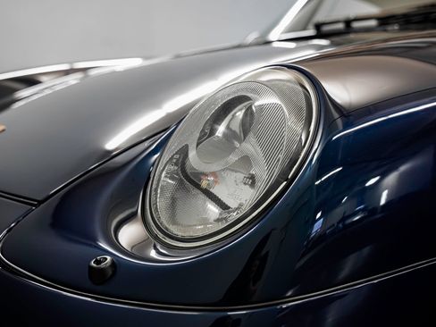 Used 1996 Porsche 911 Carrera 4S AWD/4WD image 32