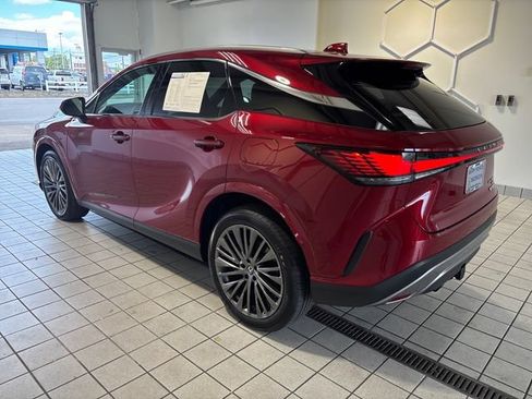 Used 2025 Lexus RX 350 AWD w/ Convenience Package image 3