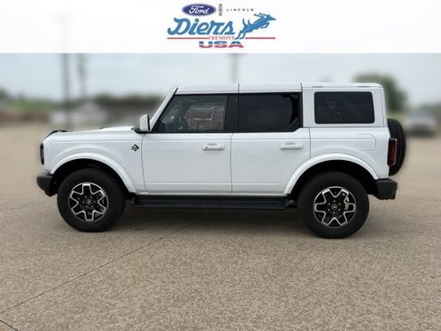 Certified 2025 Ford Bronco Outer Banks AWD/4WD image 2