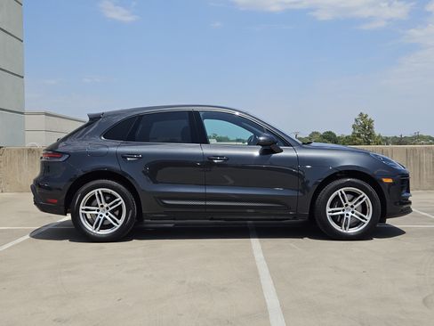 Certified 2026 Porsche Macan AWD/4WD image 9