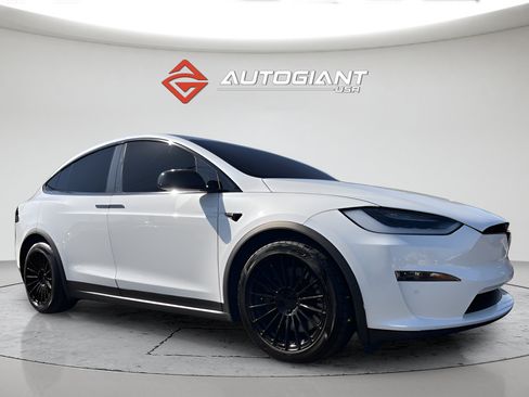 Used 2022 Tesla Model X Plaid AWD/4WD image 10