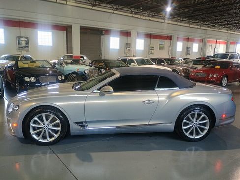 Used 2020 Bentley Continental GT image 40