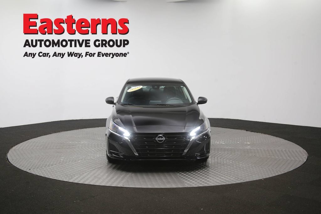 Used 2024 Nissan Altima 2.5 SV FWD image 55