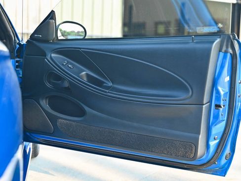 Used 1998 Ford Mustang Cobra RWD image 81