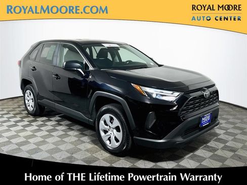 Certified 2025 Toyota RAV4 LE AWD/4WD image 1